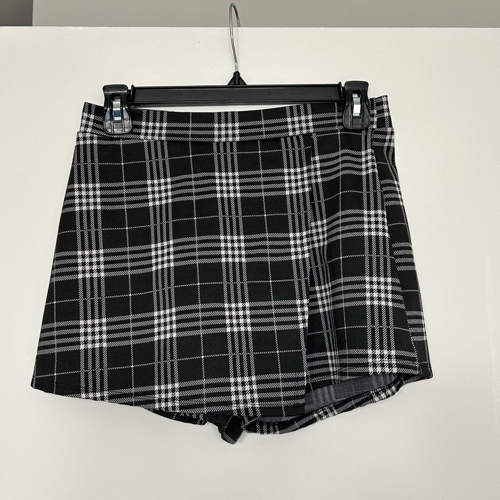 Black & White Plaid Skort
